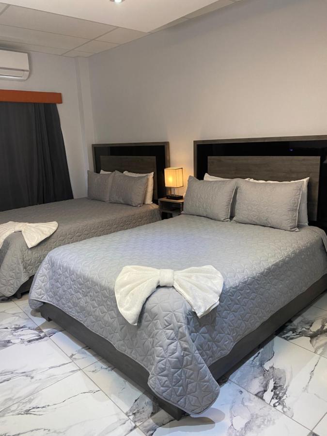 Itza-Bella Suites 伊莎贝拉 外观 照片